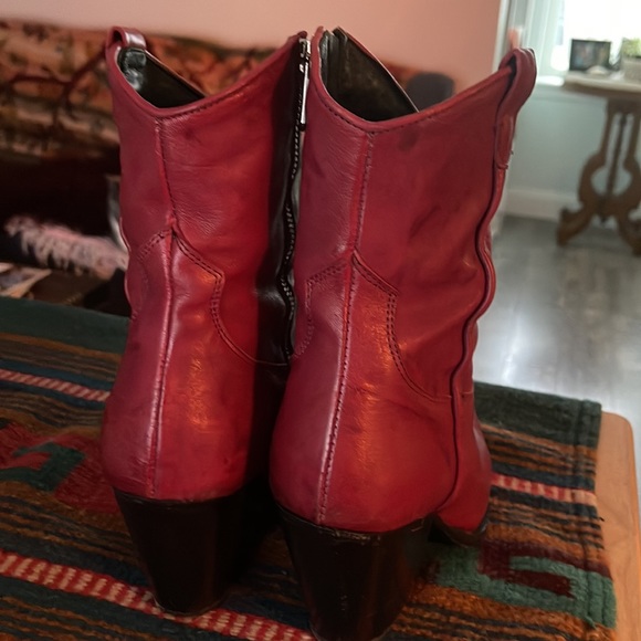 SOLD - Picture 3 of 5